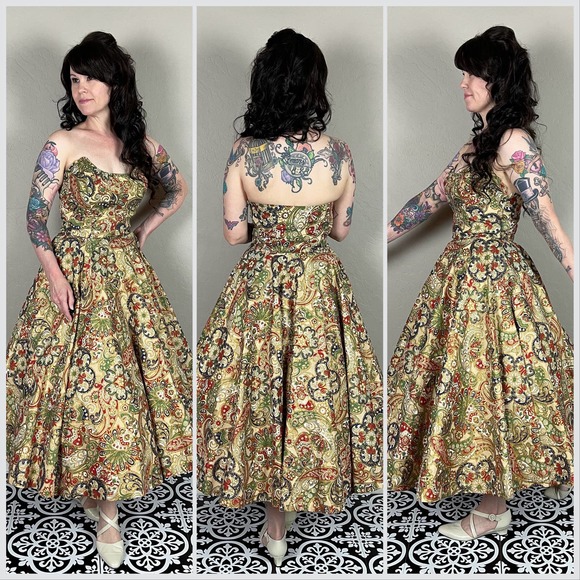 Vintage 1950s Novelty Boot Print Strapless Fit and Flare Midi Dress - Picture 3 of 10